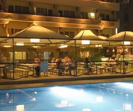 Szálloda Aquabella Beach 4*