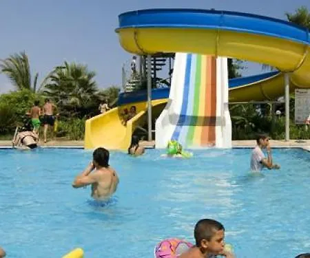 Aquabella Beach